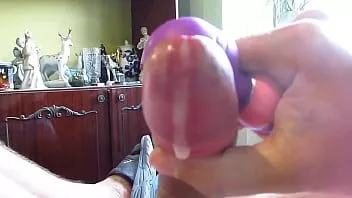 Play Sperm flows from the penis - slow motion