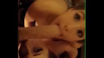 Oynat İnanılmaz derecede ateşli iki en iyi arkadaş tarafından emilmek (amatör)