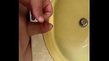 Riproduci Mi sto masturbando il mio cazzo da 5 pollici
