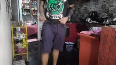 Redare Broderagemul explicit al amicului și lucrătorului: țâțe, degetul și cumshot -ul