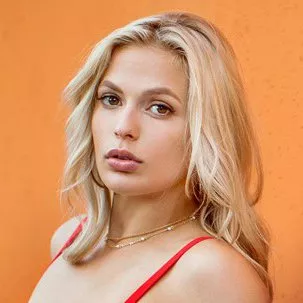色情明星 Sloan Harper