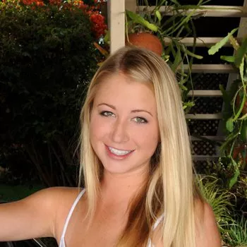 Porno Yıldızı Casi James
