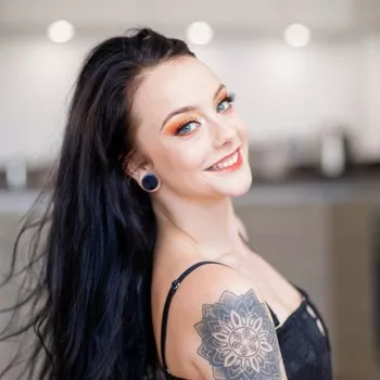 Star du porno Alessa Savage