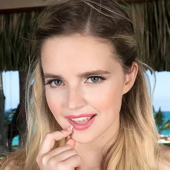 Pornostar Codi Vore